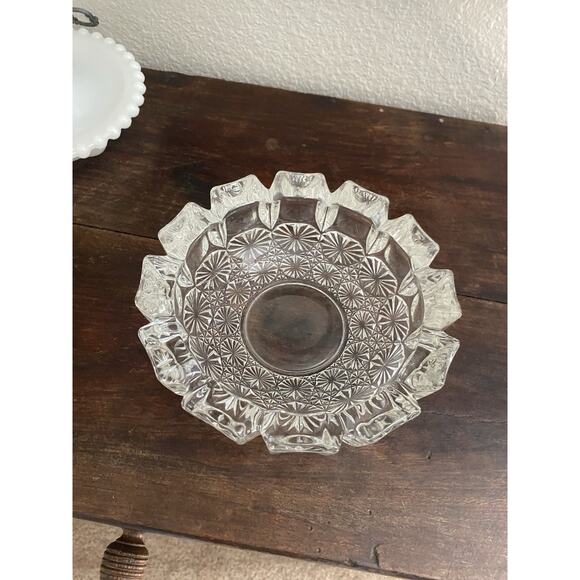 Vintage Midcentury Crystal Cut Glass Ashtray Starburst Pattern MCM Ashtray Heavy - Picture 1 of 4